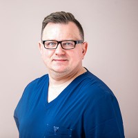 Dr Jaroslaw Matuszak - Dentist, with interest in dental Implantology